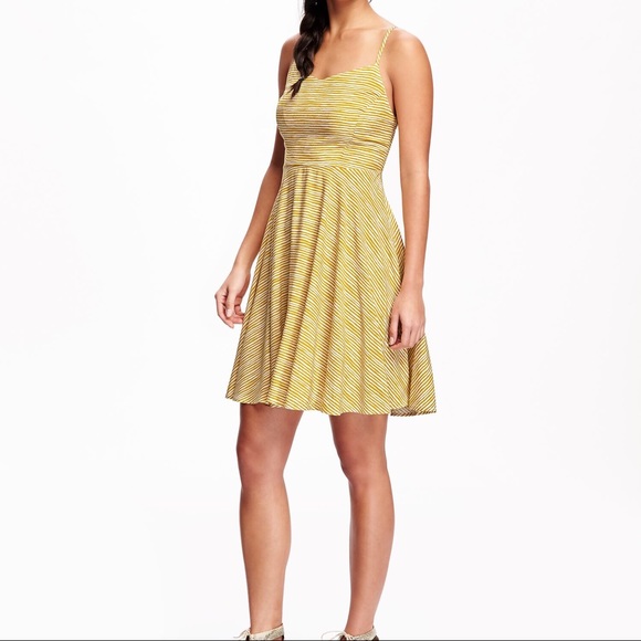 Old Navy Dresses & Skirts - Old Navy Dress XXL, mustard color
